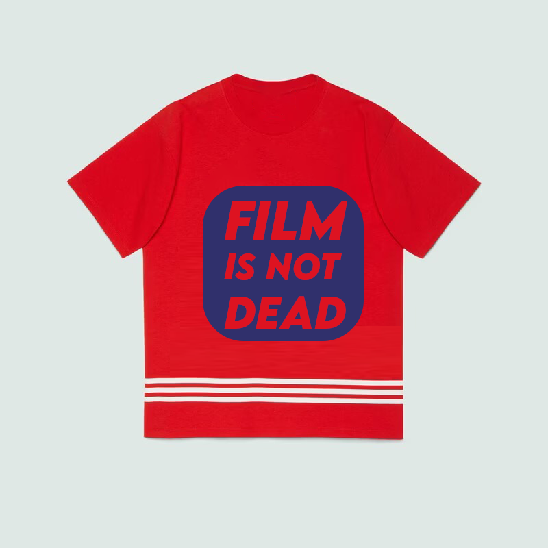 Film is not dead red Unisex t-shirt