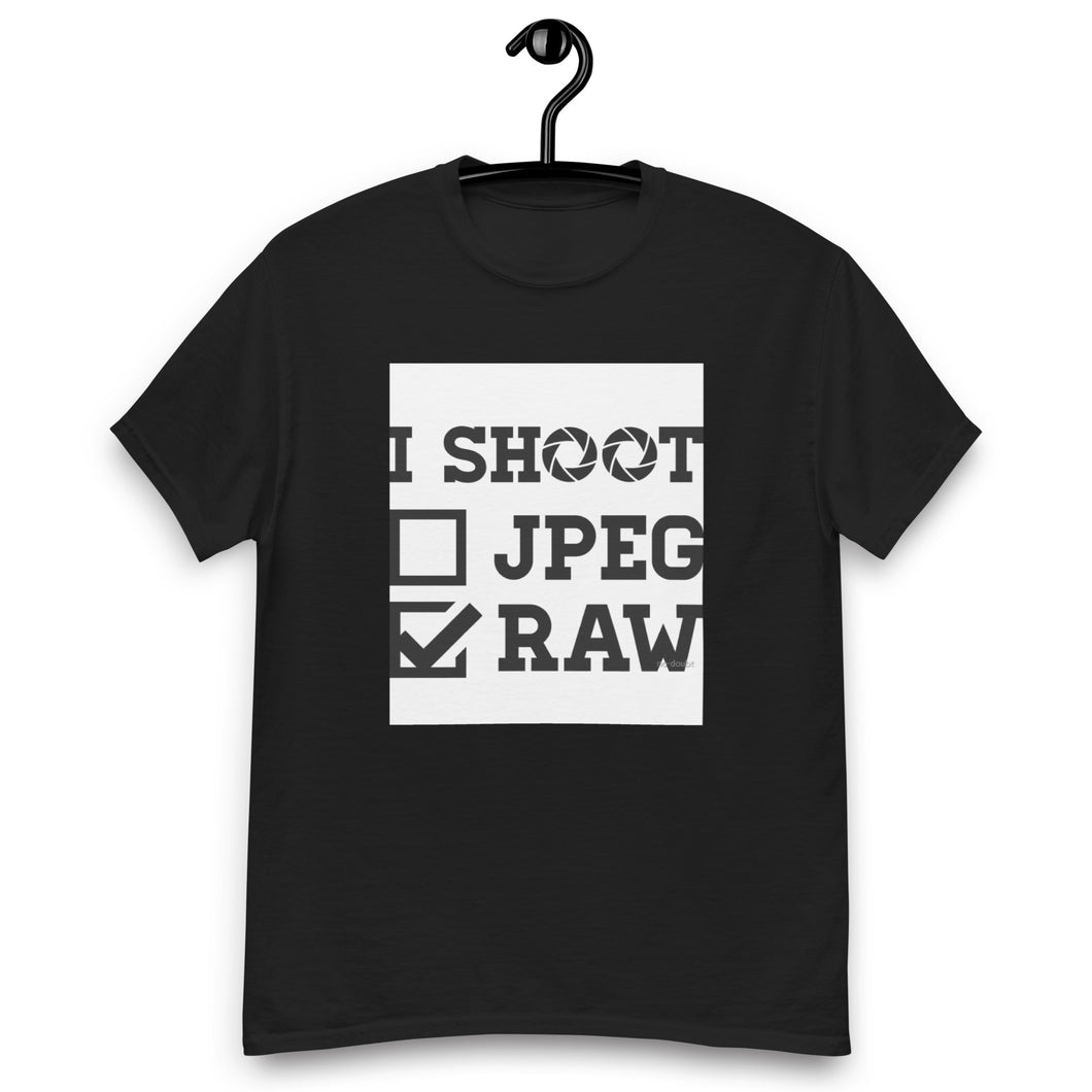 I shoot JPEG RAW Men's classic tee